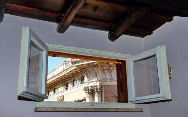 Rent in Rome Trevi Fountain Suite