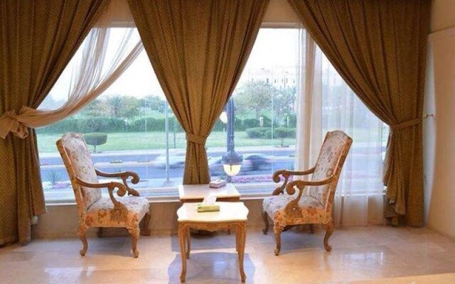 Maislon Hotel