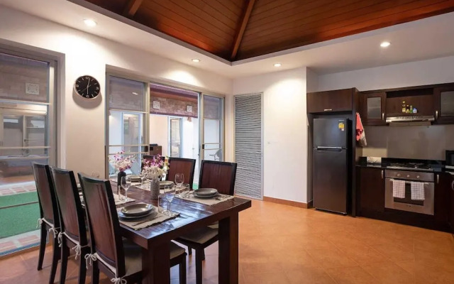Balinese 3BR Pool Villa Freya in Rawai