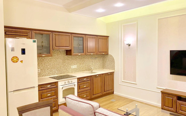 Two-bedroom on Lesi Ukrainky