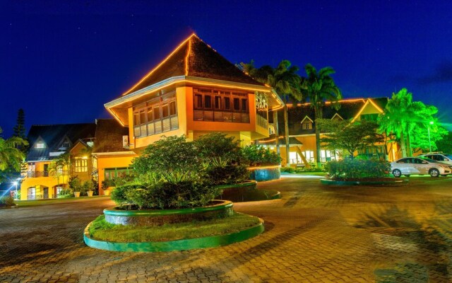 Oceans Salybia Nature Resort & Spa