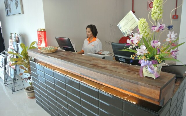 Super 8 bayan baru