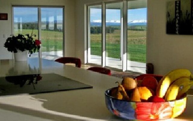 Solace Country House Bed and Breakfast