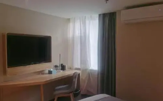 LanOuShangPin Hotel (Tianshui Center Square Bus Station)