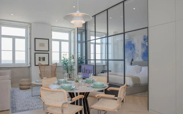 Liiiving in Porto Luxury Beachfront Apartment II