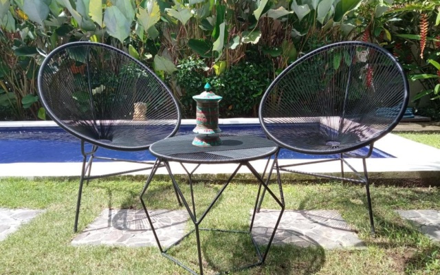 Canggu Villa 3 bedrooms (with kids bedroom), swimming pool and garden – Outside – Tibubeneng