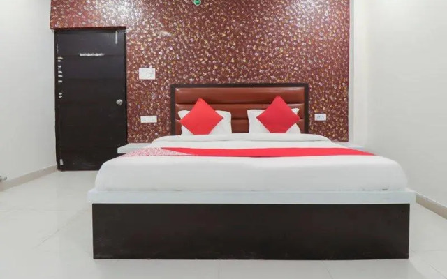 Hotel R.J Palace by OYO Rooms