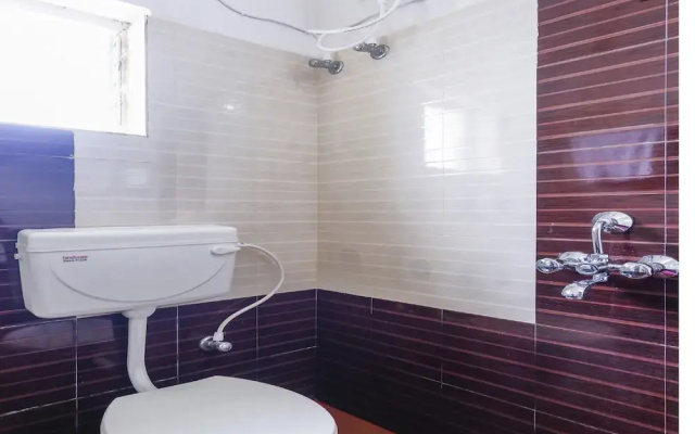 Creative Seashine by OYO Rooms