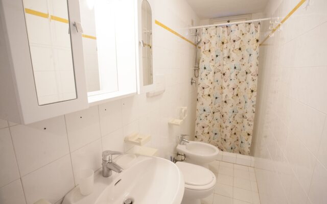 Appartamenti Arco Bianco