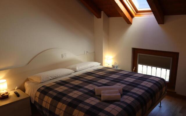 A DUE PASSI Room & Breakfast