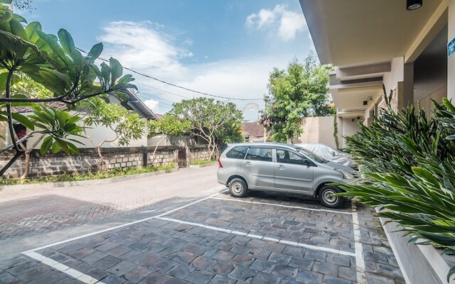 ZEN Rooms Denpasar Imam Bonjol 2