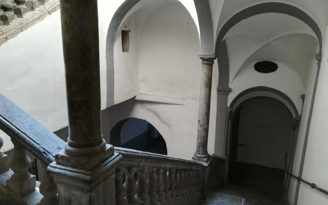 casa in palazzo Graffeo Eva