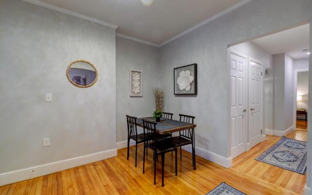 Spacious 2bd/1ba | Free Parking | 3D TOUR
