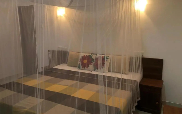 Weaver Bird Villa