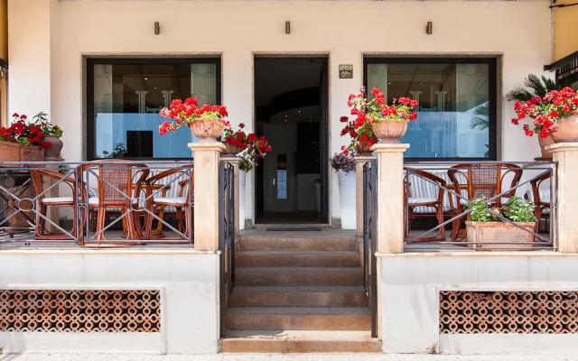 Hotel Tysandros