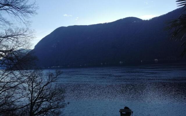 Bungalow SEAESTA RED Lago di Lugano