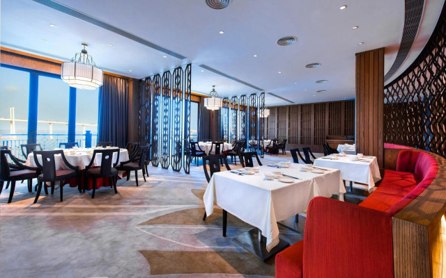 Legend Palace Hotel