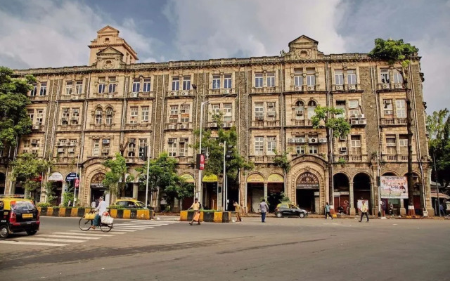 Empire Royale Hotel