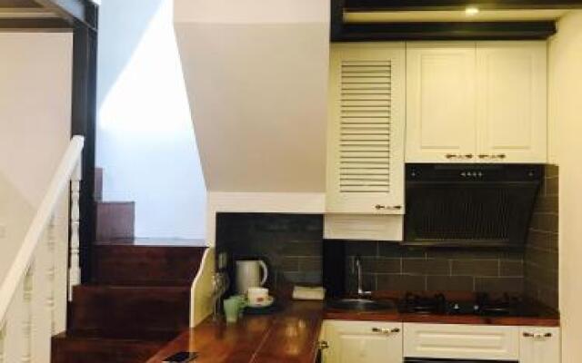 Old French Concession Old Lane Loft House