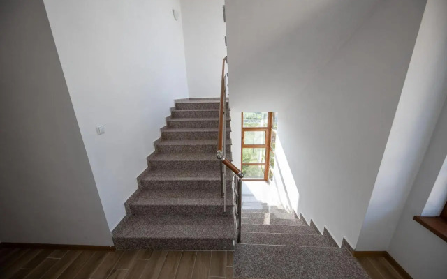 Villas in Complex Trakiyskiy Bryag