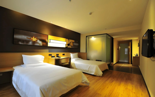Iu Hotels Meishan Sansuci Statue Square Wanjing Dream City – Guest Rooms – Meishan