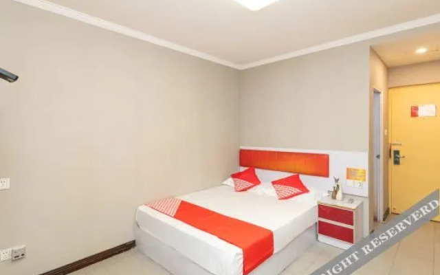 Oyo Ronghua Hostel