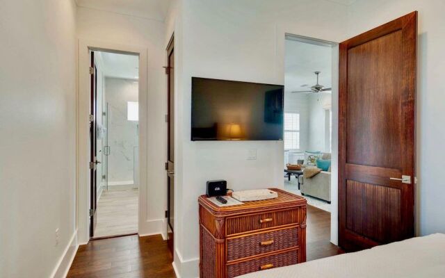 Serenity Retreat by Destin Getaways