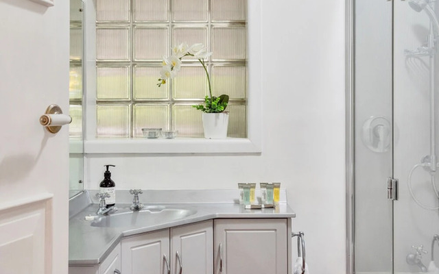 Rustic 1br in Kohimarama Parking & Wifi