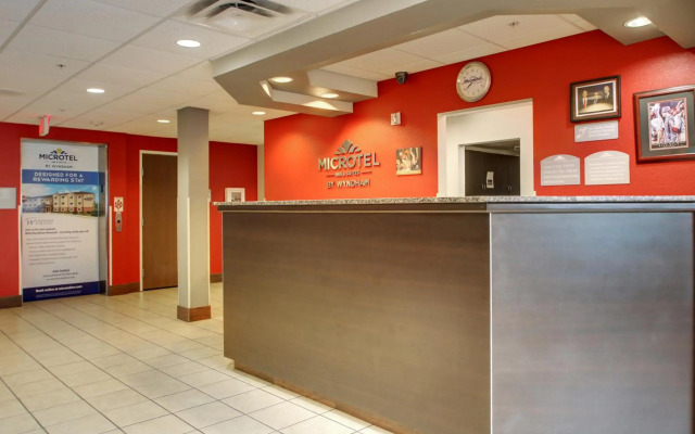 Microtel Inn & Suites by Wyndham Tuscaloosa Near University