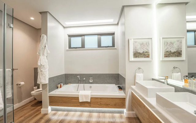 Steyn City Hotel by Saxon