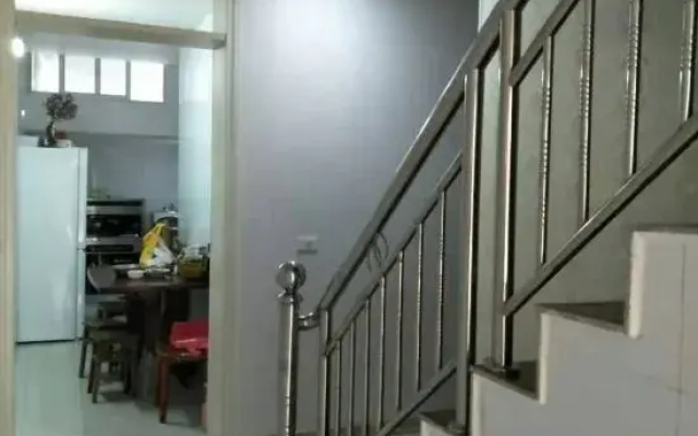 Qichun Spring Apartment