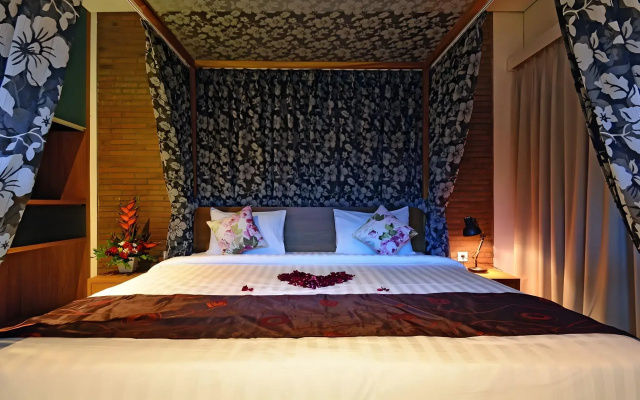 Sama Sama Suites and Restaurant