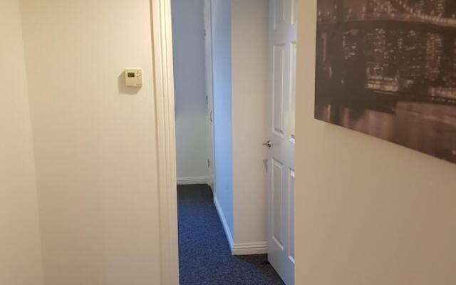 Bathgate Contractor and Business Apartment