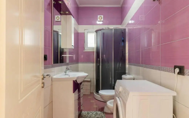 The Lake House 1 in Shkod r