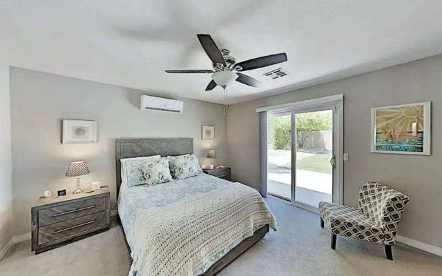 Luxe Retreat - Backyard Oasis