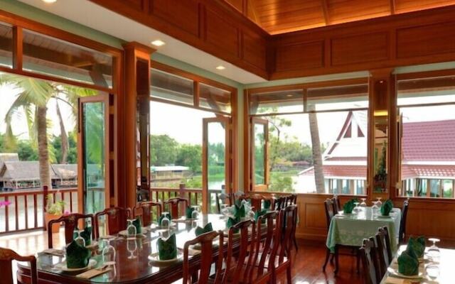 RK Riverside Resort And Spa