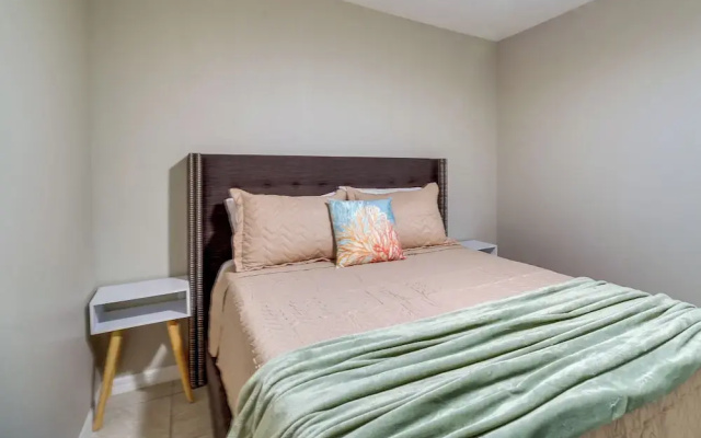 Melbourne Apartment Near Downtown & Beaches!
