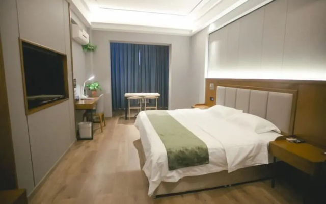 GreenTree Inn Jiuquan Century Plaza Hotel