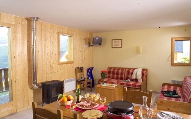 Cozy Apartment in les Sybelles With 310 km. of Slopes