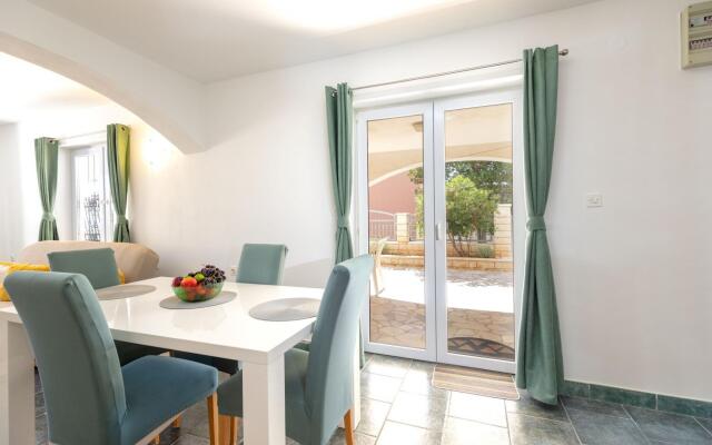 Apartments Maja in Rogoznica