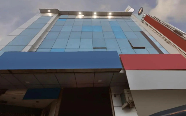 Priya Stays by OYO Rooms