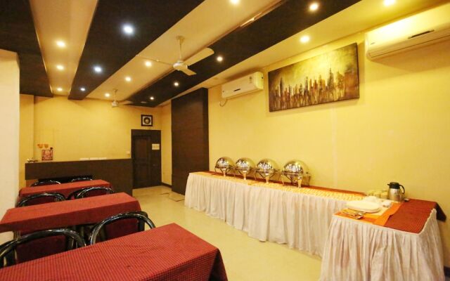 OYO 2660 Hotel Radhe Inn