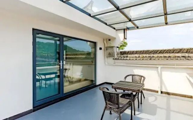 Xiantan Shiguang Homestay (Taohuatan Scenic Area)