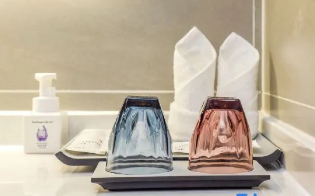Lavande Hotel •Coach Center Station of Yunyang