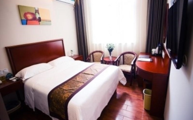 GreenTree Inn Zhengzhou Train Station Renmin Park Shell Hotel