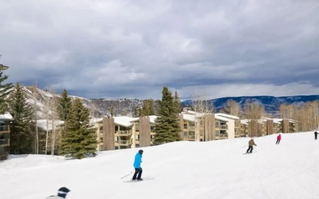 Snowmass Village 2 Bedroom Platinum-rated Ski In, Ski Out Condo
