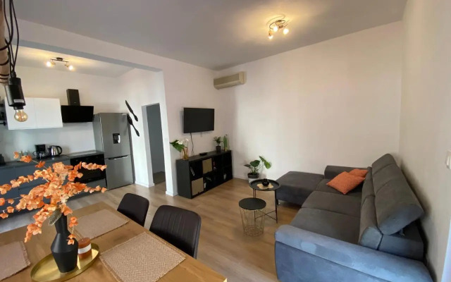 Green Oasis New Apartment