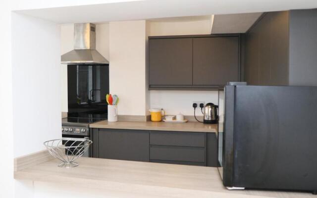 TOWN CENTRE apartment with parking