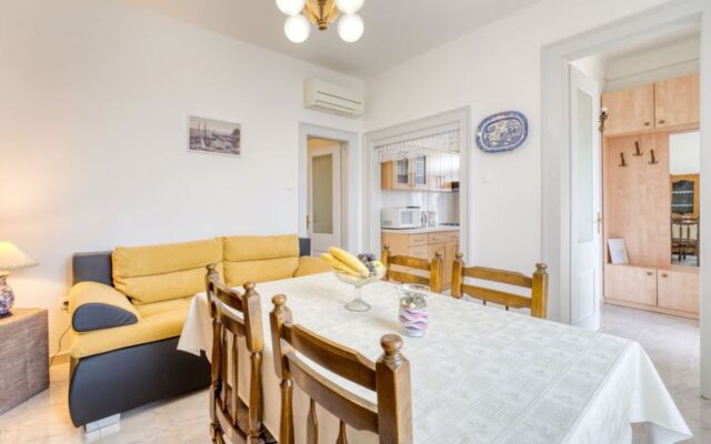 Apartment Edo Lovran