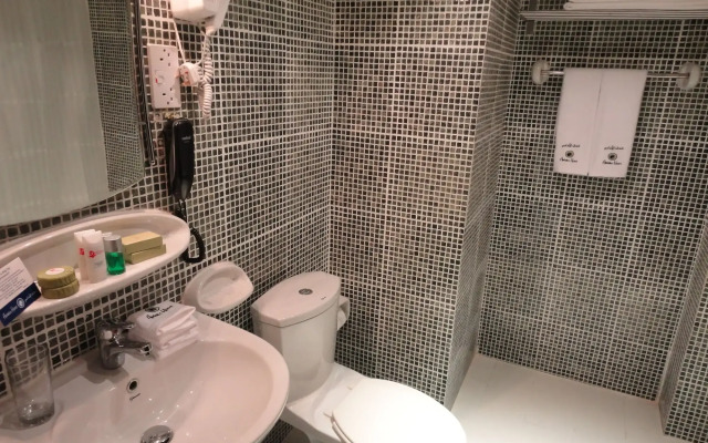 Al Andalus Plaza Hotel